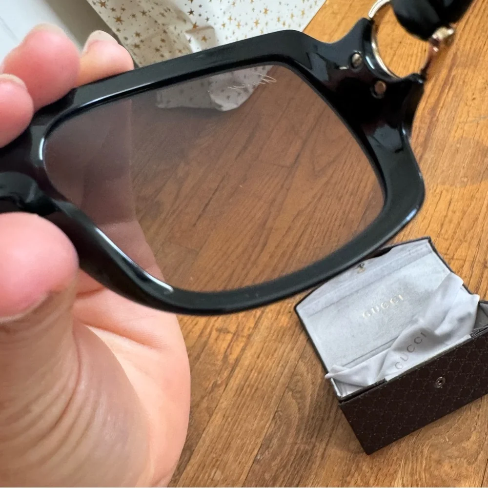 GUCCI Black Frame Gradient Tint Horsebit Oversized Sunglasses
